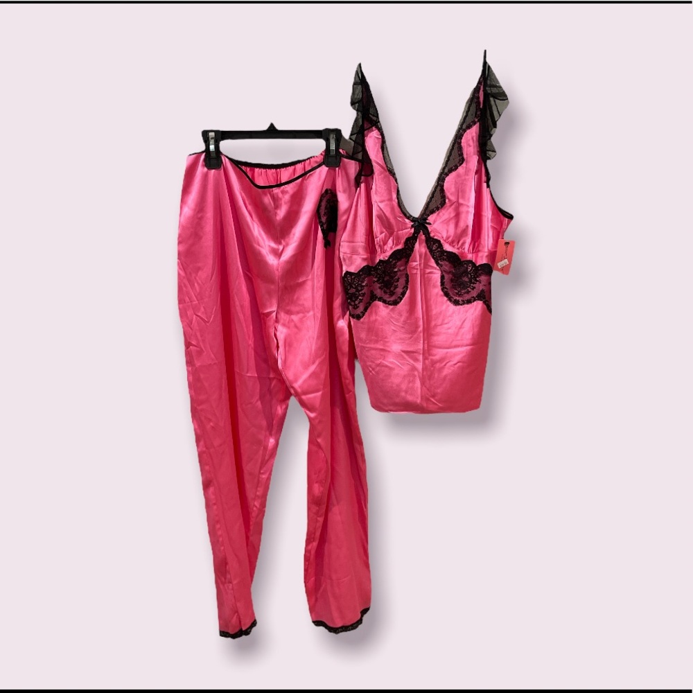 Betsey Johnson pajama set